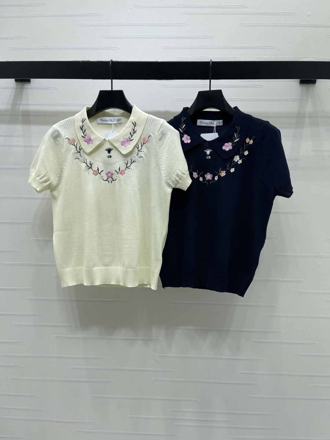 Women's short sleeves